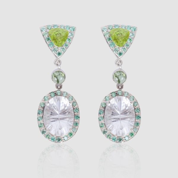 14.629 gms <br> Natural Peridot, Apatite, Quartz and Zircon <br> SKU: AGM-J008
